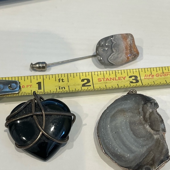 Lot of 3 real Stone pendants heart and stick pin - Picture 2 of 3